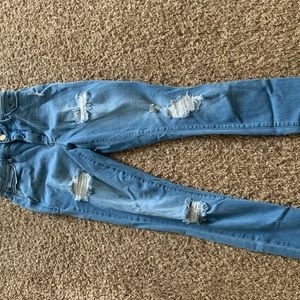 Weared only once just getting rid of clothes have more clothes